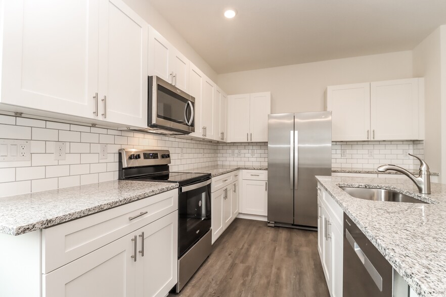 Building Photo - 11803 Mountain Retreat Ln