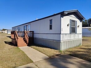 Building Photo - 308 Sunshine Dr