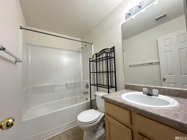 Building Photo - 200 Talus Way