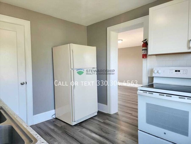 Building Photo - 12990 Lincoln Way W