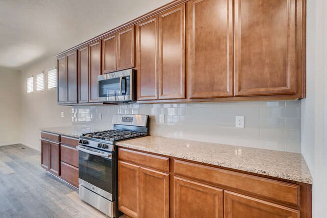 Building Photo - 3162 Jonquil St