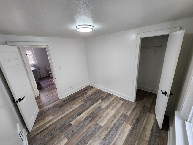 Building Photo - Cozy 3-Bedroom Home in Lima, OH – $1395/Mo...
