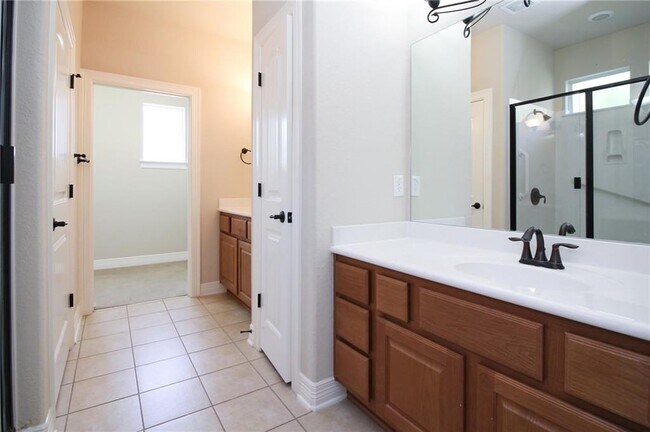 Building Photo - 4225 Threadgill St