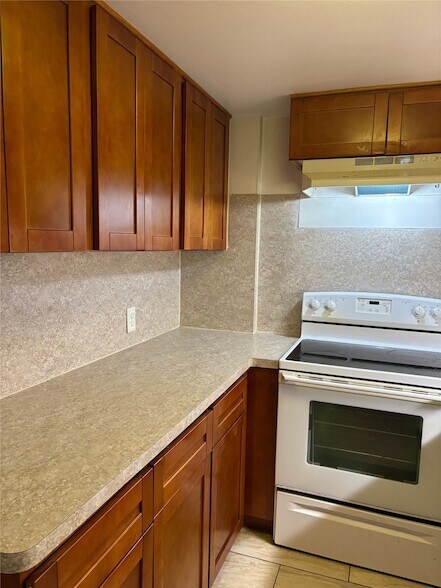 Building Photo - 7520 Hornwood Dr