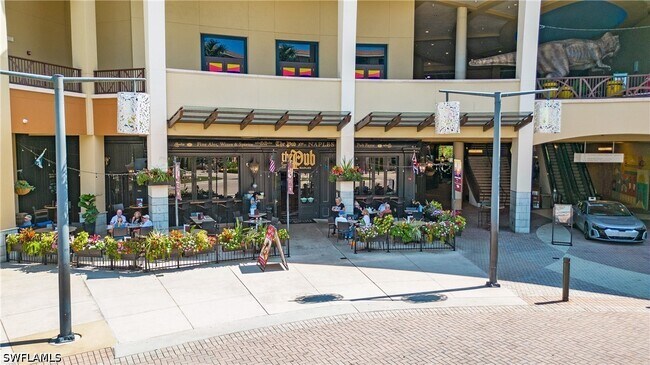 Building Photo - 9123 Strada Pl