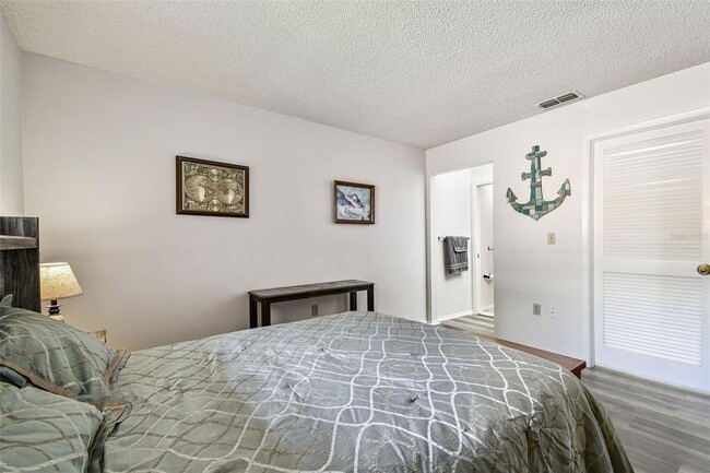 Building Photo - 7433 Greystone Dr