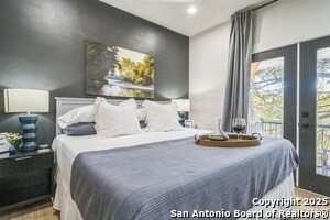 Building Photo - 6789 river