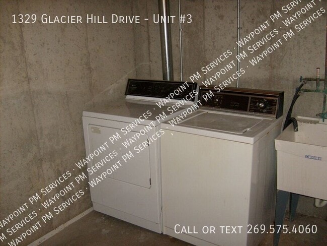 Building Photo - 1329 Glacier Hill Dr