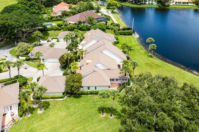 Building Photo - 2584 Muirfield Ct