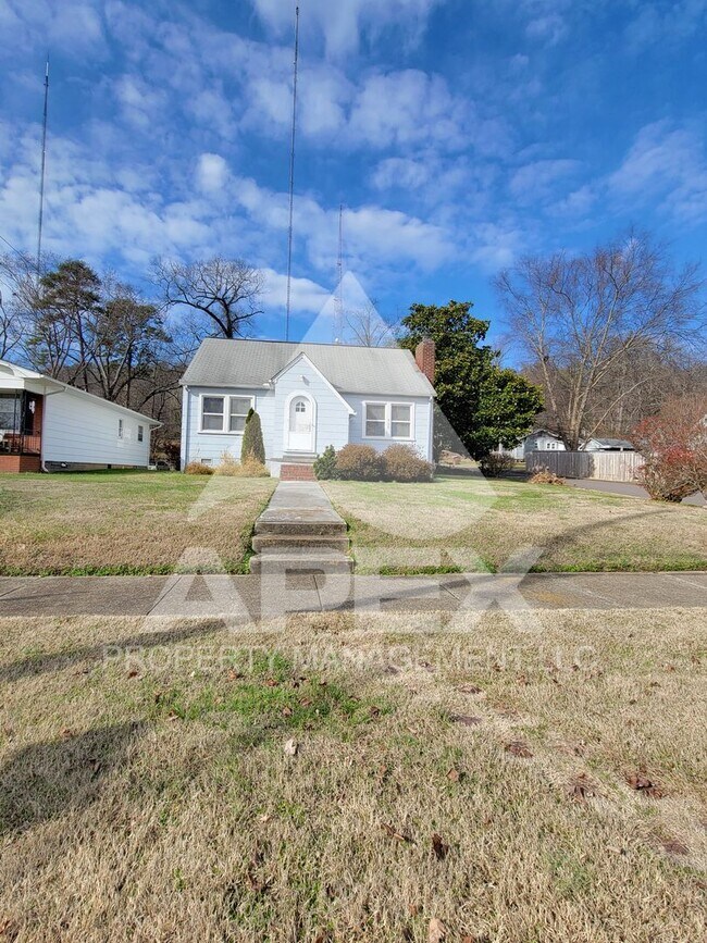 Primary Photo - Craftsman Style 2 Bd 1- Ba Single Family H...
