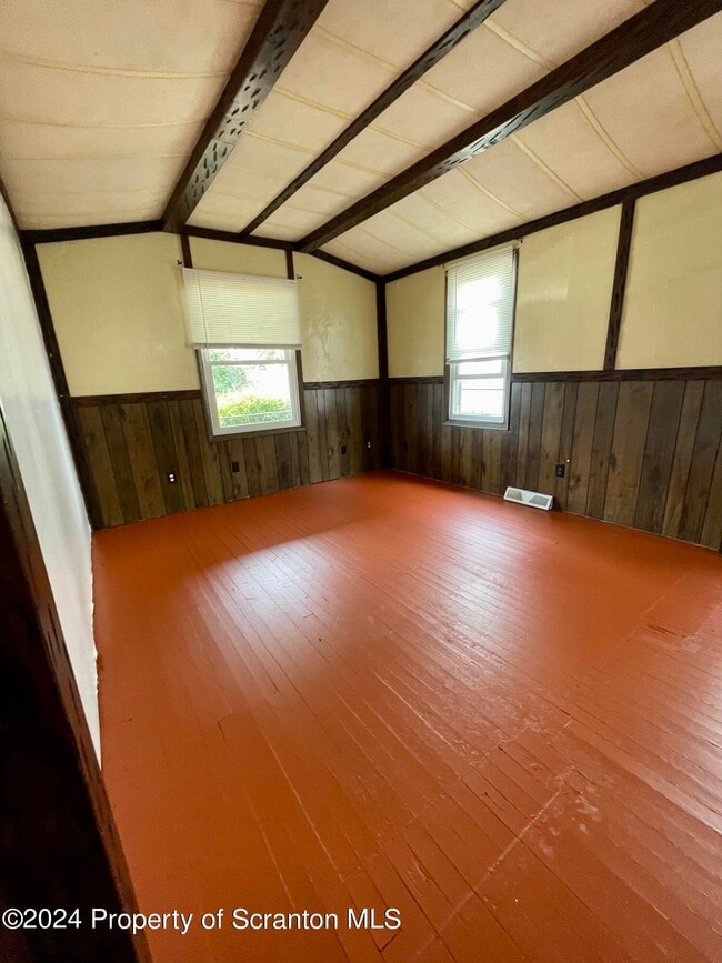 Building Photo - 914 Franko St