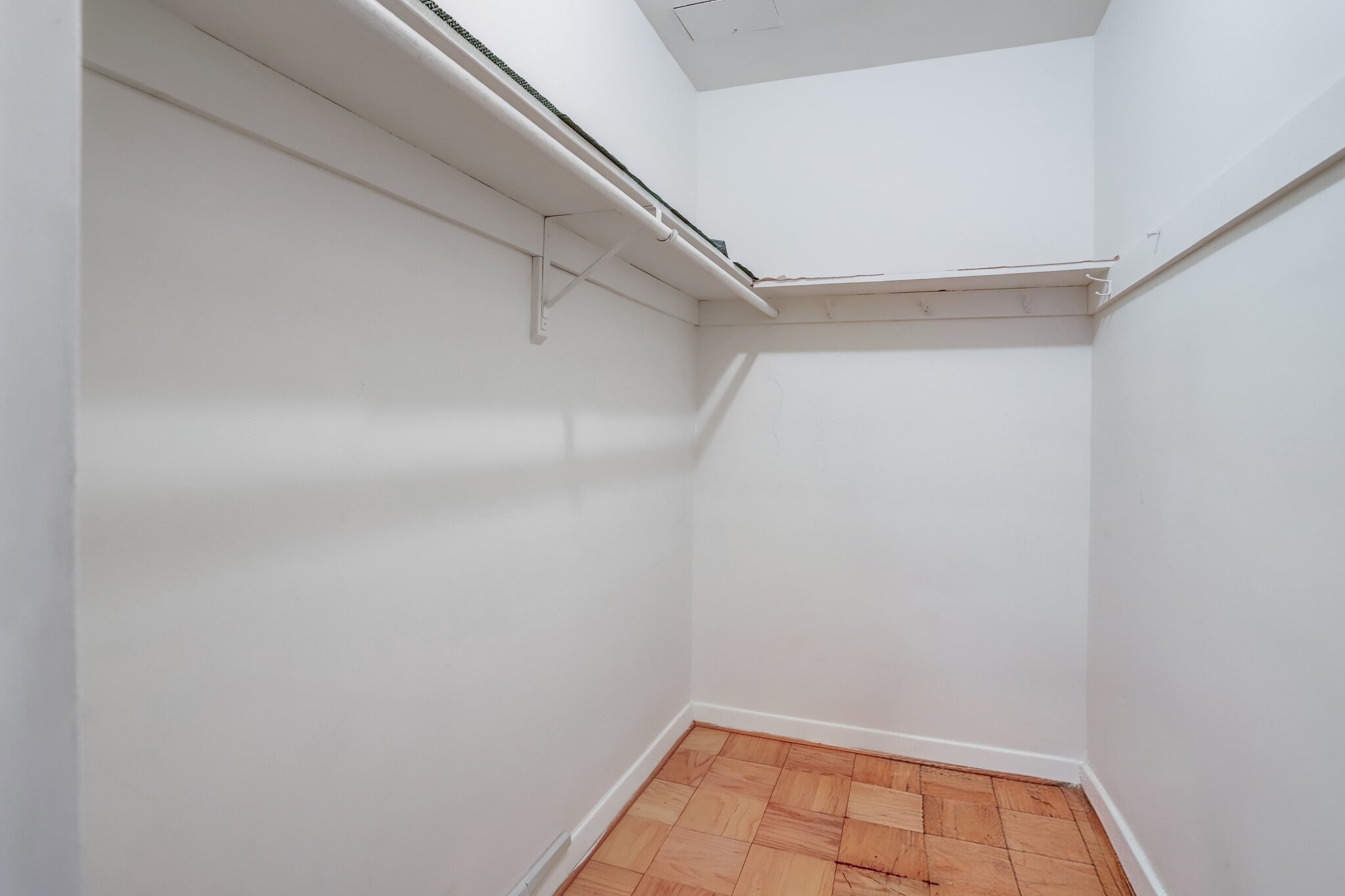 Walk-in Closet - 3000 Spout Run Pkwy