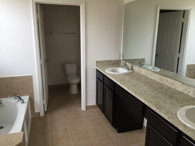 Building Photo - 1689 Portofino Meadows Blvd