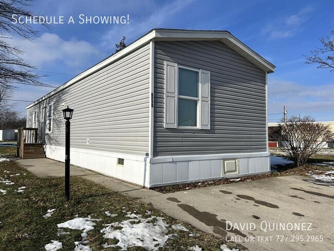 Building Photo - 5715 Heather View Ln