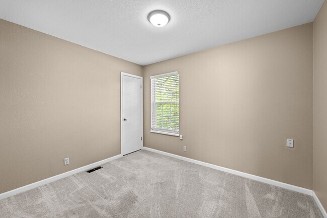 Building Photo - Gorgeous home by Sloans Lake!