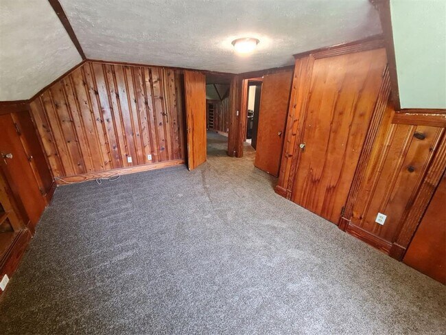 Building Photo - 2305 Yancey Ave