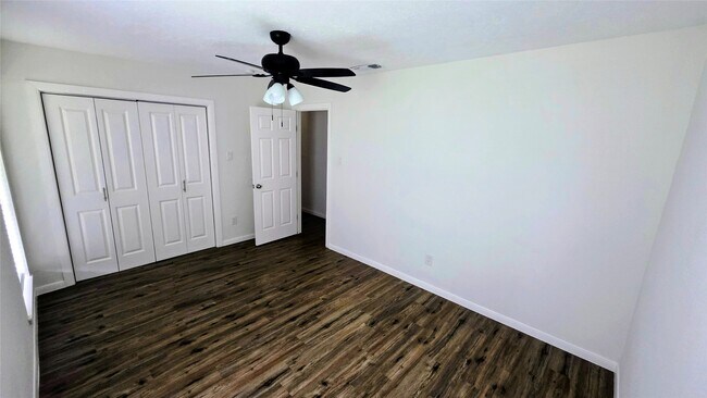 Building Photo - 7518 Smiling Woods Ln