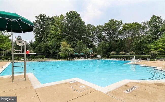 Building Photo - 15516 Three Otters Pl