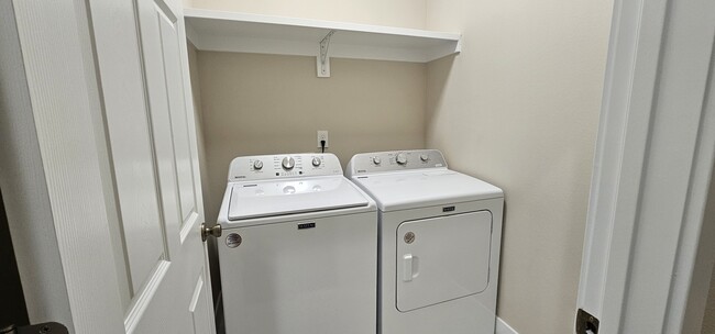 Washer and dryer unit - 4473 Jackie Dr NE