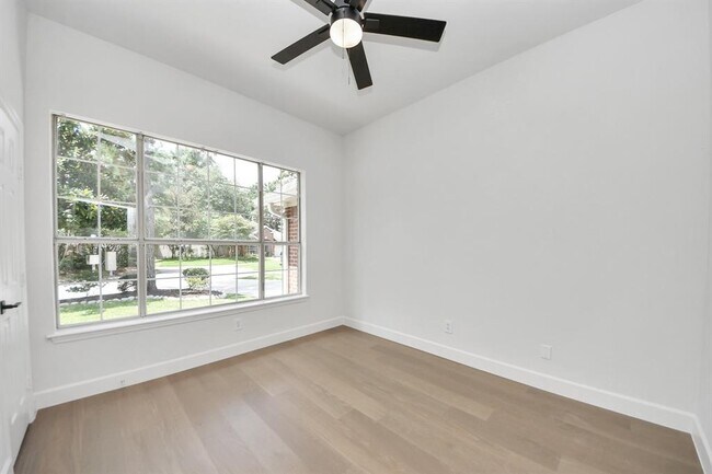 Building Photo - 38 Bayou Springs Ct