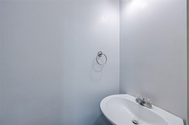 Building Photo - 28507 Chateau Springs Ct