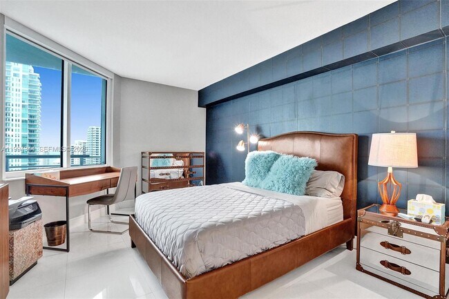 Building Photo - 325 S Biscayne Blvd