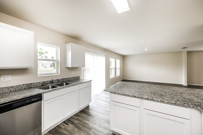 Building Photo - 1109 SW 2nd St