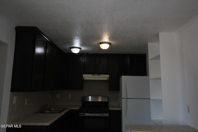 Building Photo - 906 Geronimo Dr