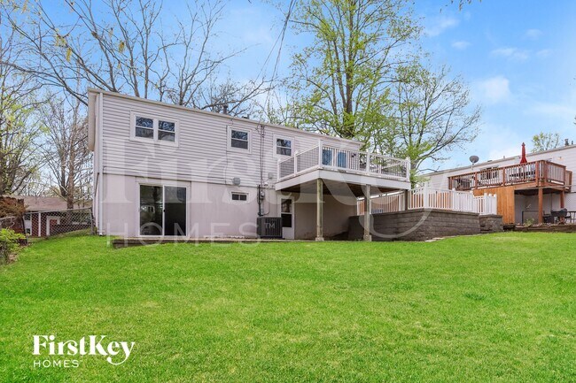 Building Photo - 1331 Glenstone Dr