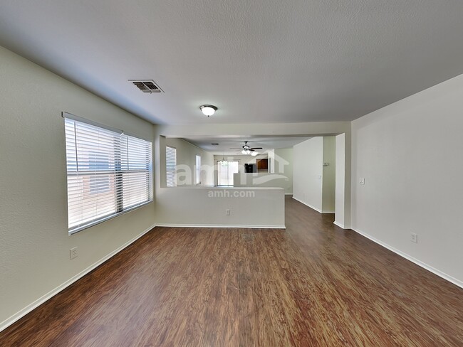 Building Photo - 15445 W Cameron Dr