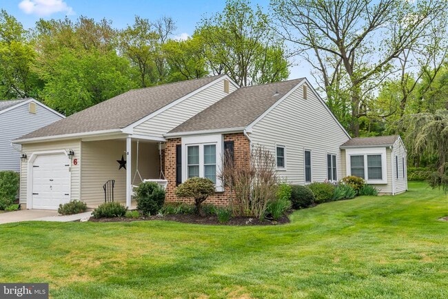 Building Photo - 6 Moneta Ct