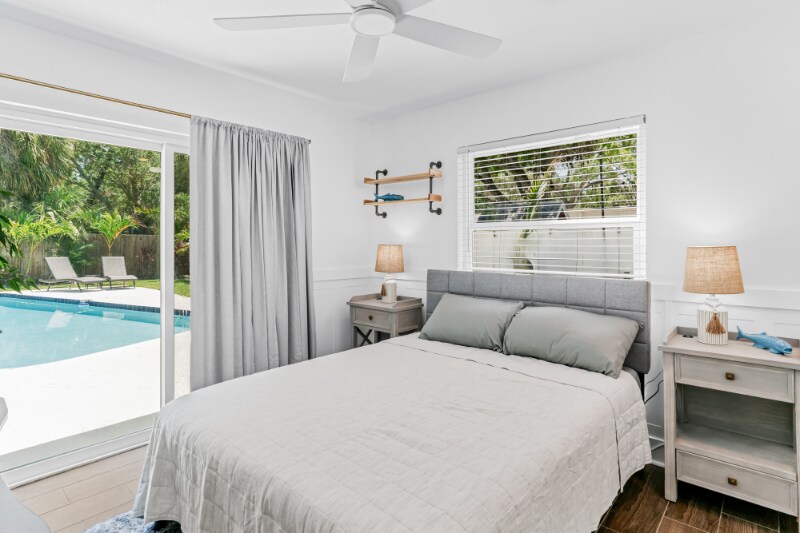 Building Photo - 1442 45th Ave NE