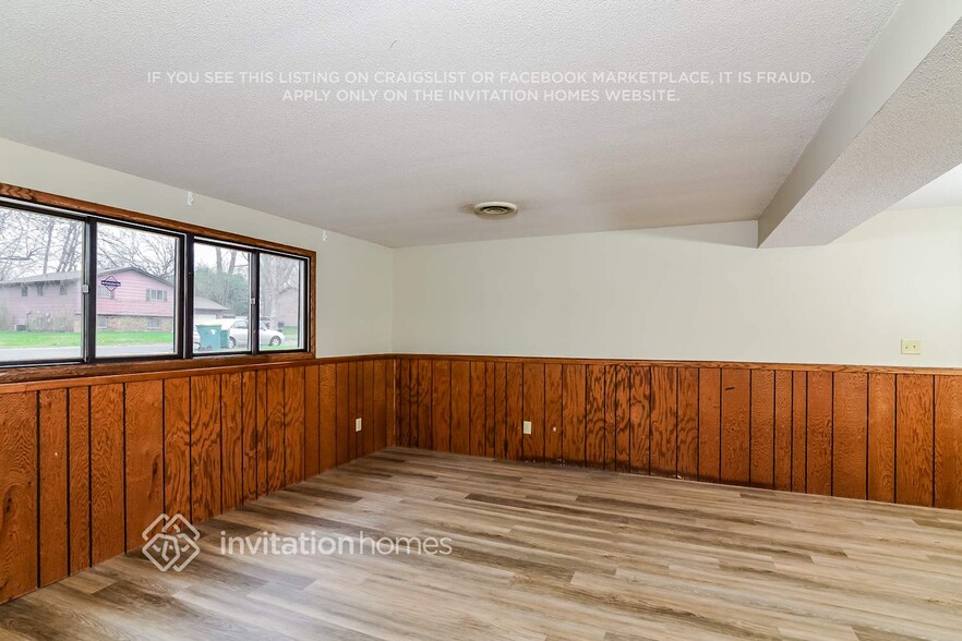 Building Photo - 8208 Russell Ave N