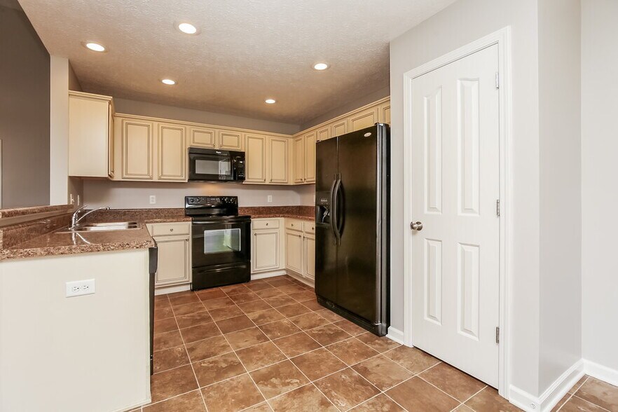 Building Photo - 2122 Tabasco Way