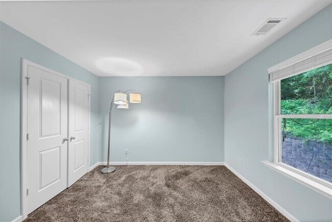 Building Photo - 59 Creighton Ln
