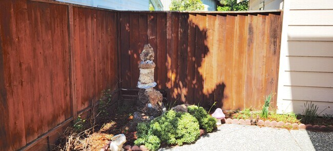 Building Photo - 6193 Potrero Dr