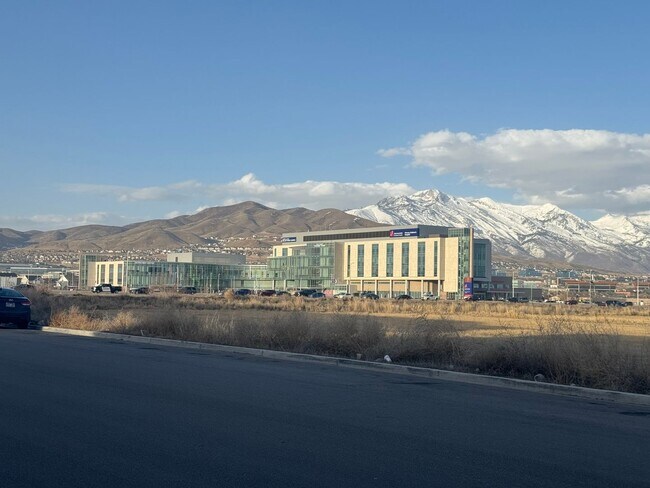 Building Photo - 1958 N 3330 W