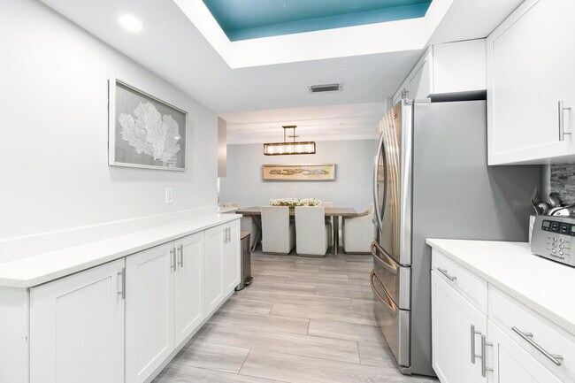 Building Photo - Naples Park PET FRIENDLY POOL HOME - 3BDRM. 2 BATHS
