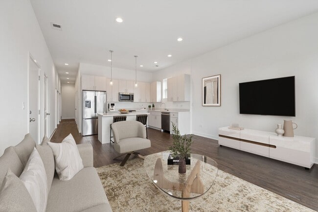 Building Photo - 1952 W Ohio St