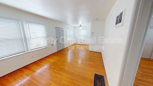 Building Photo - 4239 Hamilton St