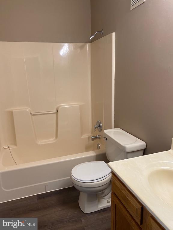 Building Photo - 1284 S Ox Rd