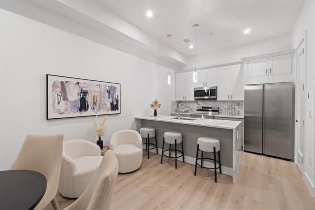 Building Photo - 491 Broadway