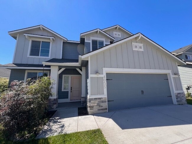 Primary Photo - Beautiful 4 Bed, 2.5 Bath Plus Office in S...
