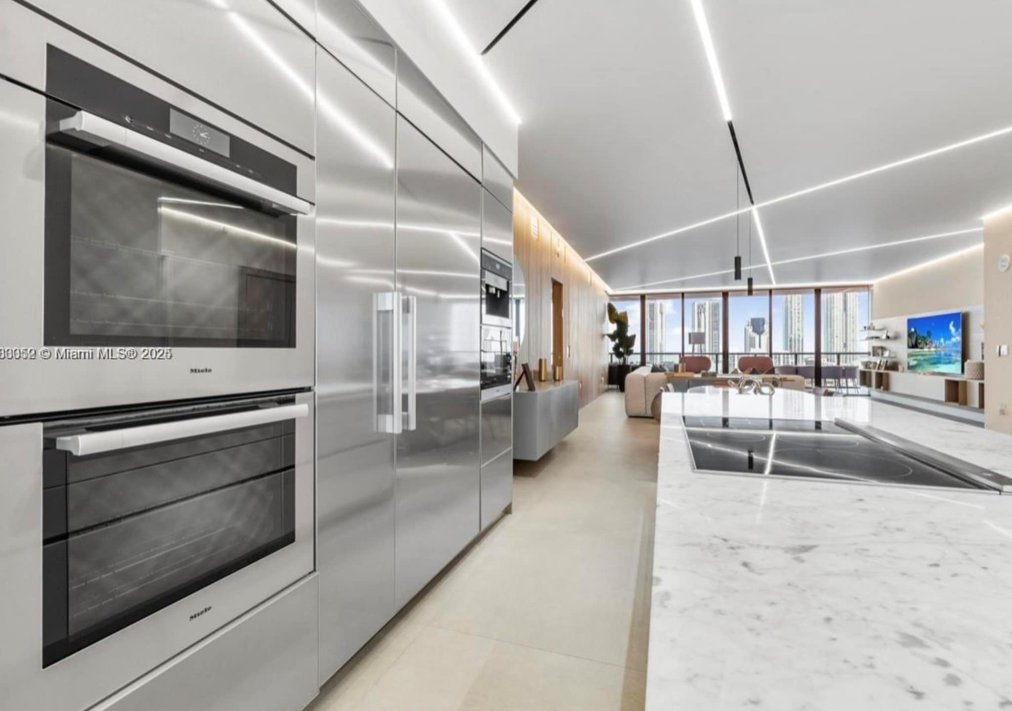 Building Photo - 5000 Island Estates Dr