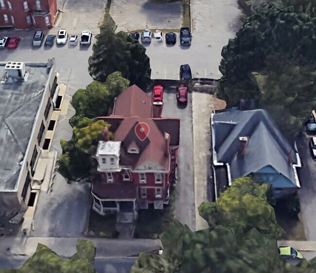 Building Photo - 312-1 South Upper – Available Fall 2026