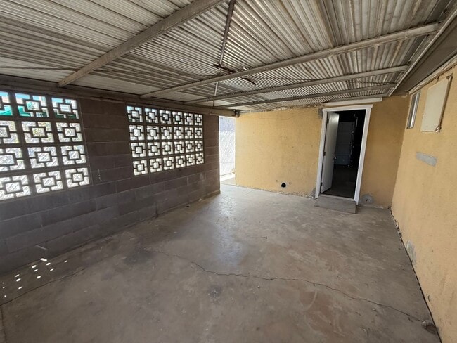 Building Photo - 507 Tyler St