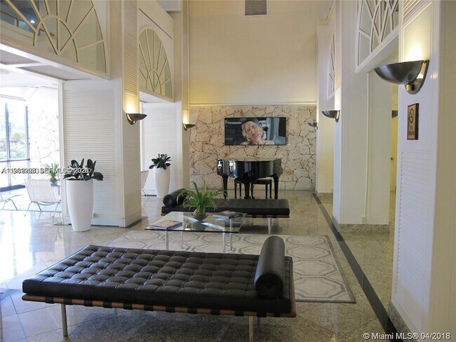 Building Photo - 780 NE 69th St