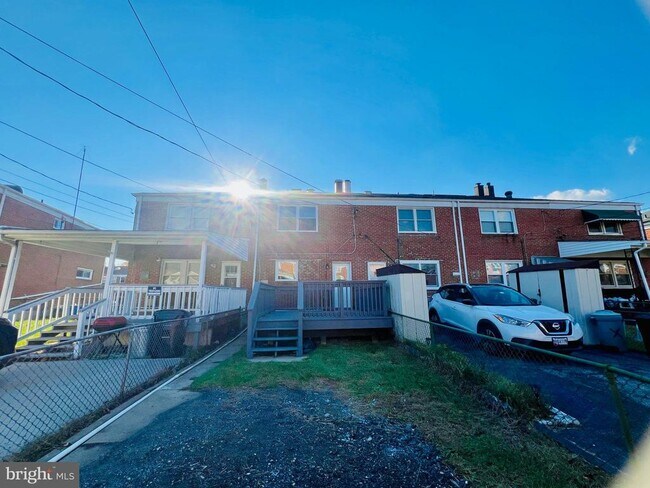 Building Photo - 4045 St Monica Dr