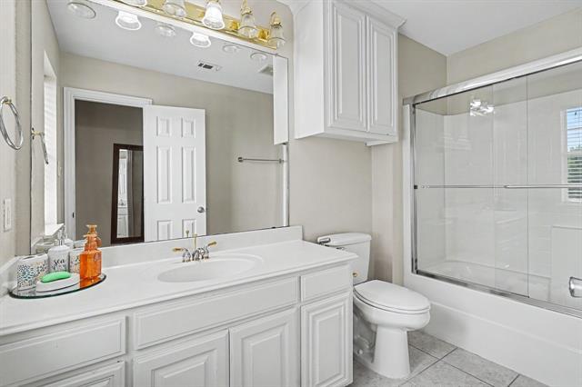 Building Photo - 8660 Lariat Cir
