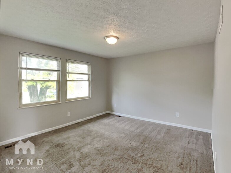 Building Photo - 6576 Canby Pl